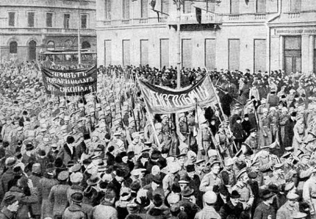 Image - The February Revolution of 1917: a demonstration in Petrograd.